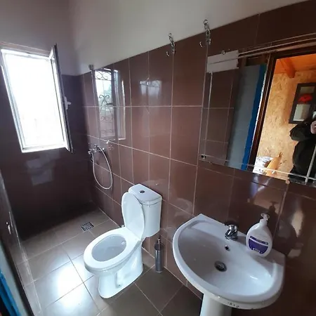 Windmill Gesthouse & Grill * Shkoder