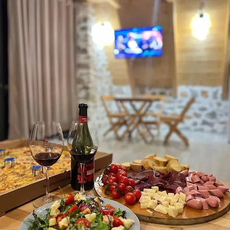 Windmill Gesthouse & Grill Campsite Shkoder