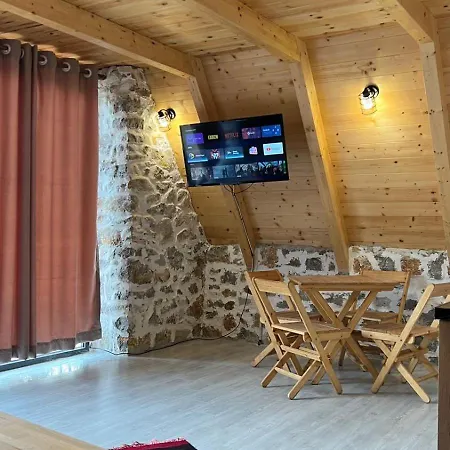 Campsite Windmill Gesthouse & Grill Shkoder