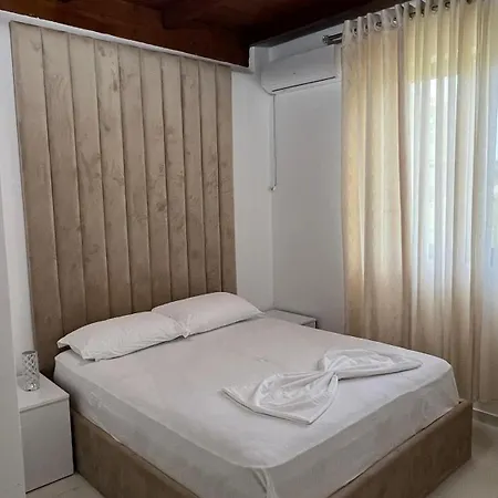 Windmill Gesthouse & Grill Camping Shkodër