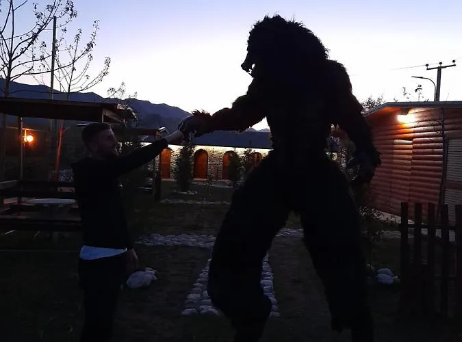 Windmill Gesthouse & Grill Parque de Campismo Shkodër