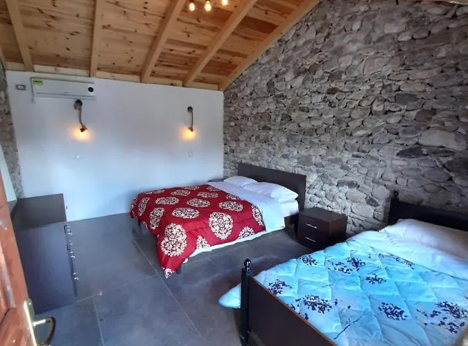 Windmill Gesthouse & Grill Parque de Campismo *