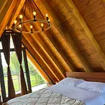 Windmill Gesthouse & Grill مكان تخييم شكودر