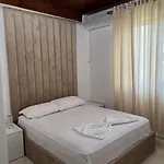 Windmill Gesthouse & Grill Kamp alanı Shkodër