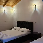 Windmill Gesthouse & Grill 营地 Shkodër