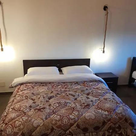 Windmill Gesthouse & Grill Campingplatz Shkodra