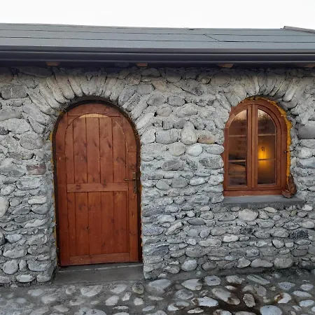 Windmill Gesthouse & Grill *