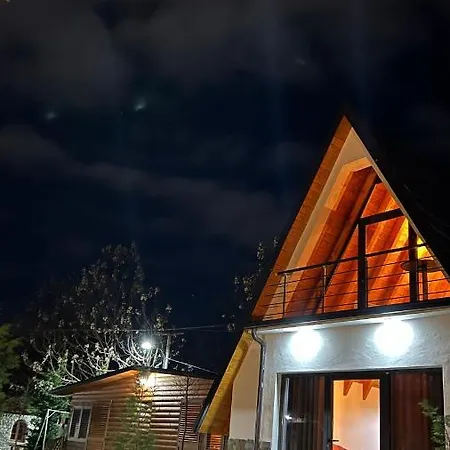 Windmill Gesthouse & Grill Kemping