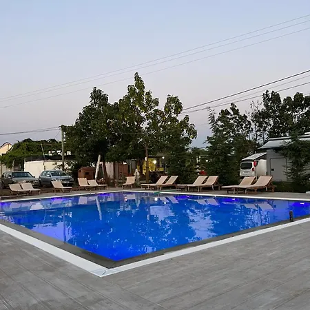 Windmill Gesthouse & Grill Kemp *