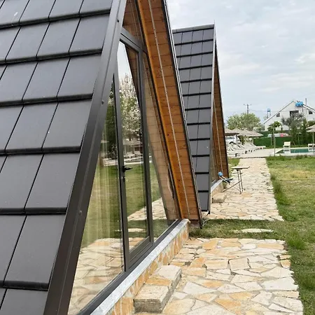 Windmill Gesthouse & Grill * Shkodër
