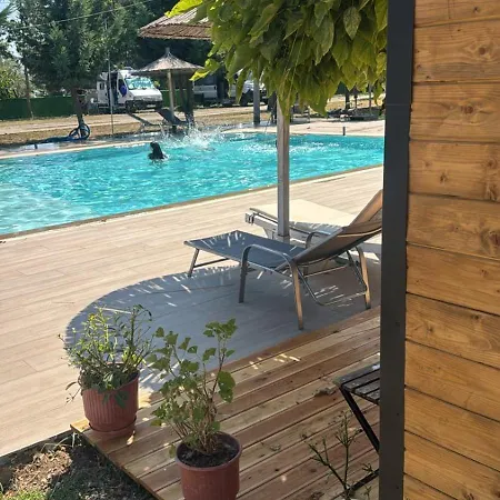 Windmill Gesthouse & Grill Campingplatz Shkodra