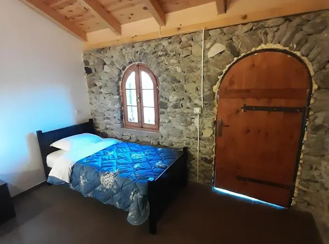 Parque de Campismo Windmill Gesthouse & Grill Shkodër